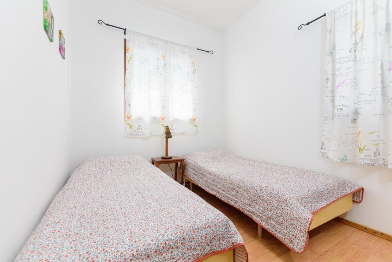 Apartment Adriana On Peaceful Location With Pool Pula Exterior foto